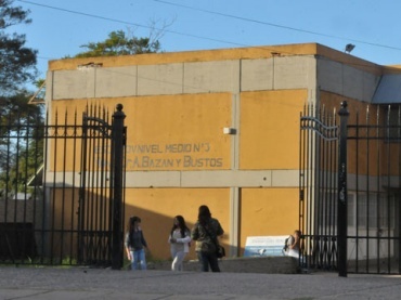 escuela secundaria Bazán y Bustos